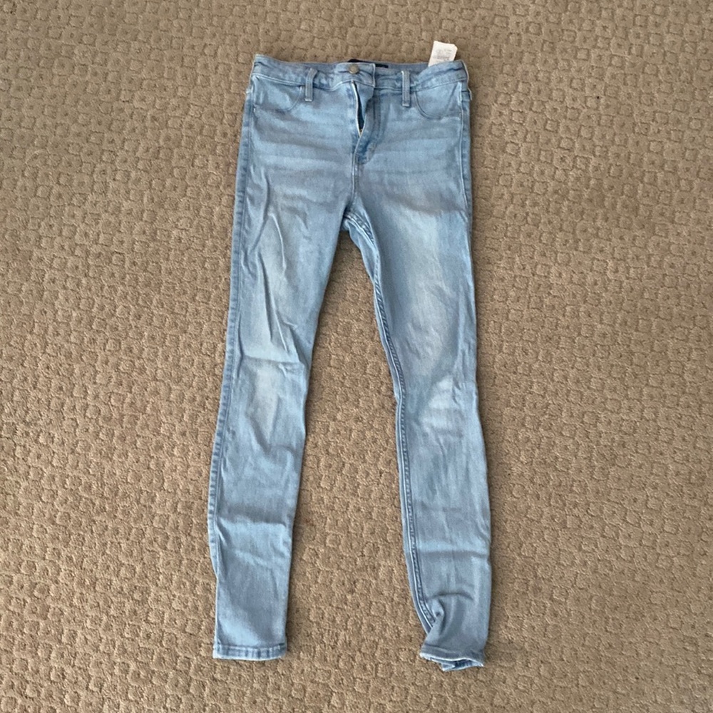 Hollister jeans size 5 regular